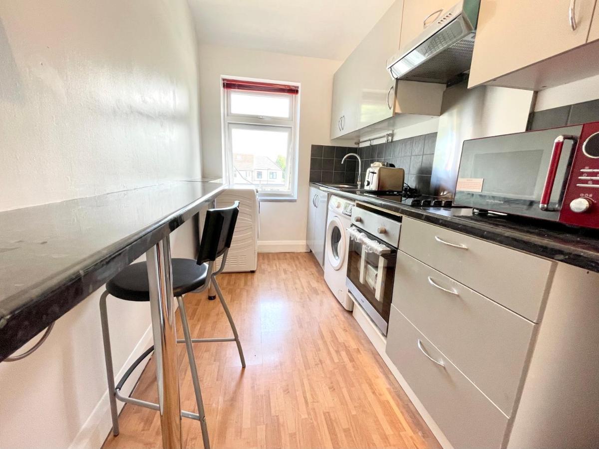 Appartement No2326 Tree-Hole à Northolt  Extérieur photo