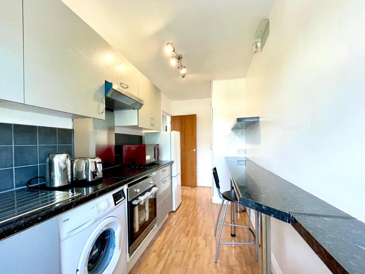 Appartement No2326 Tree-Hole à Northolt  Extérieur photo